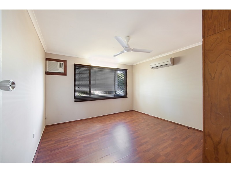 72 Banfield Drive, Mount Louisa QLD 4814